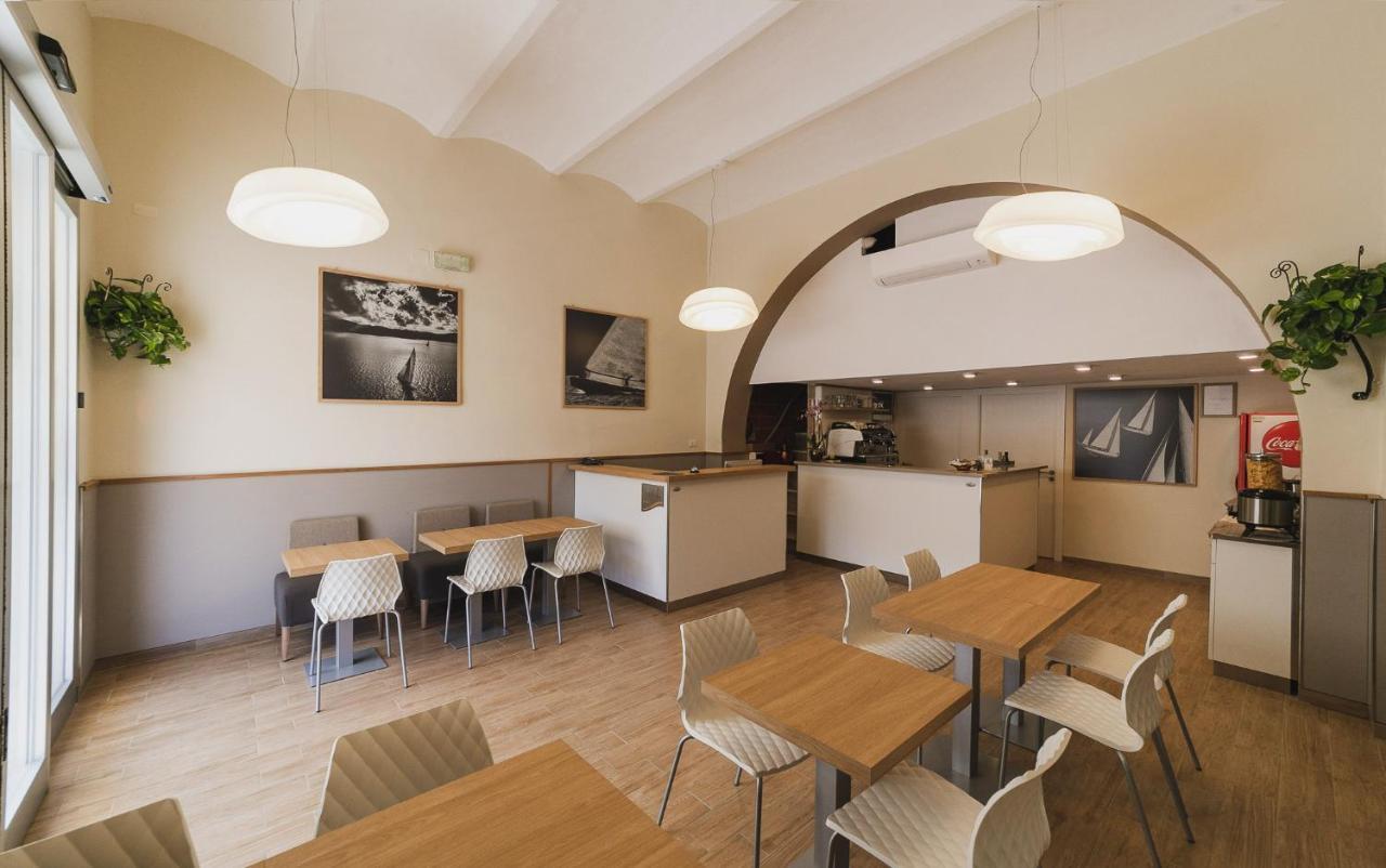 Hotel Alfiero Porto Santo Stefano  Exteriör bild